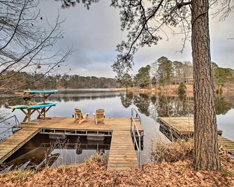 Renovated Lakefront Escape with Private Dock and Deck! - Bella Vista - Outdoors view