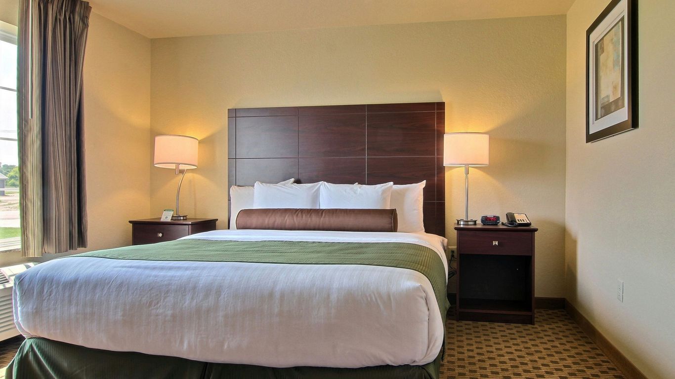 Cobblestone Inn and Suites - Carrington