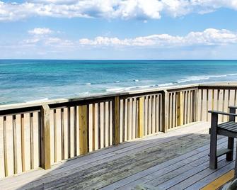 Beach Front With Panoramic Views - Nags Head - Balkon