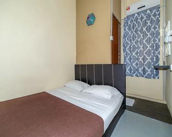 Spot On 90042 One Plaza Eco Hotel - Keningau - Bedroom