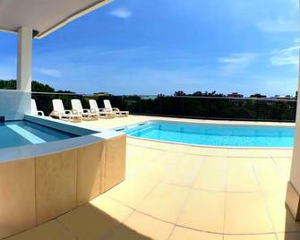 Residence Villa Regina - Bibione - Pool