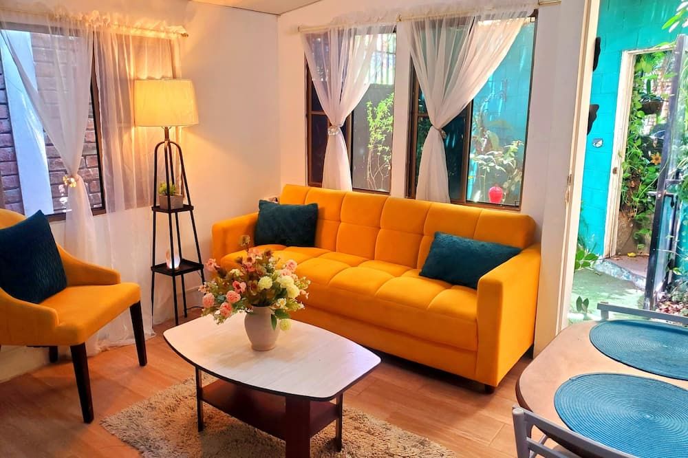 Suite San Andres, cozy room with A/C and private bathroom - San Salvador - Living room