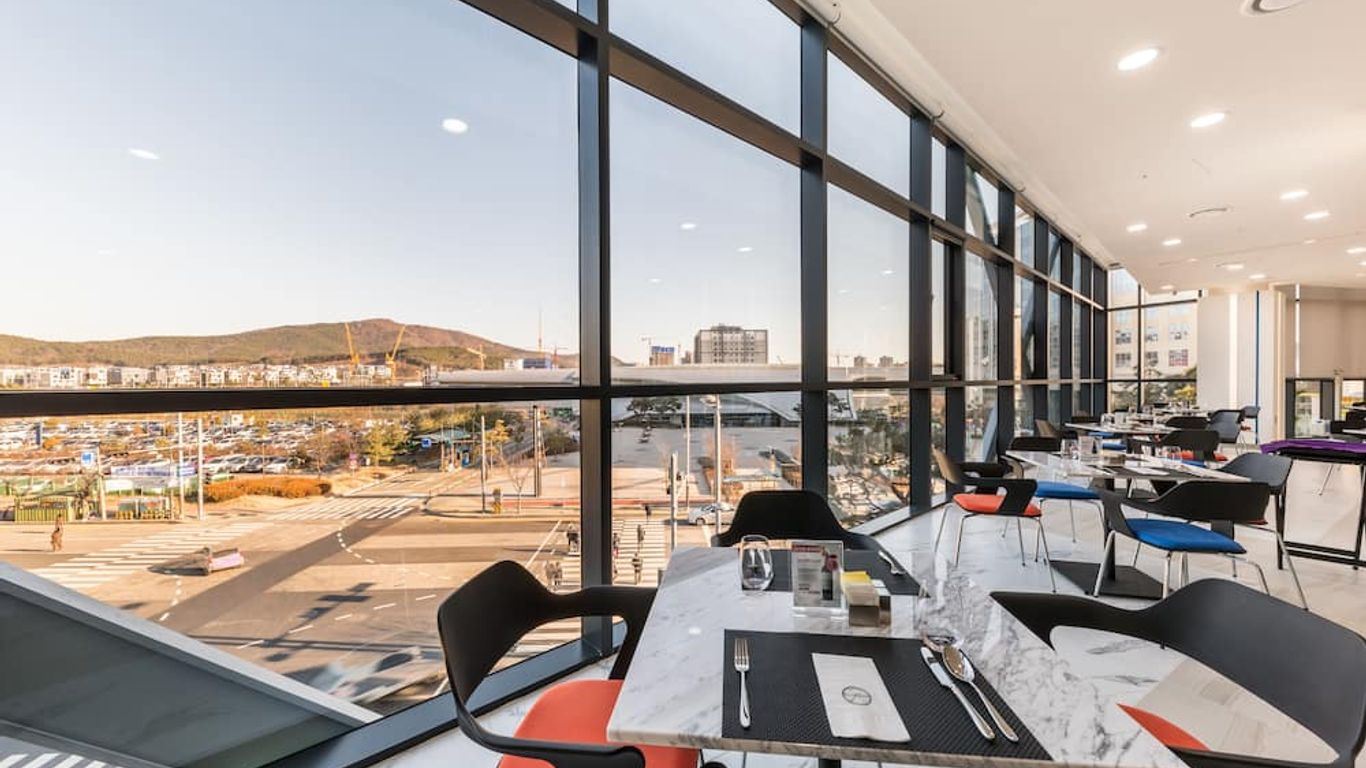 دايز هوتل آند سويتس باي ويندام إنتشيون أيربورت