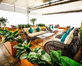 Midtown Hotel Hue - Hue - Patio