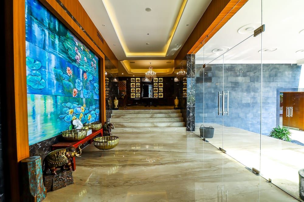 Piccadily Hotel - Raipur - Hall d’entrée