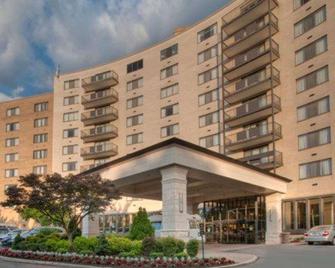 Clarion Collection Hotel Arlington Court Suites - Arlington - Rakennus