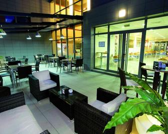 Bs Capitulaciones - גרנדה - פטיו