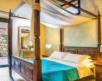 Beautiful Villa with a private pool and parking. - Lefkáda