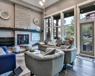 Nomad By Samsara Resort - Panorama Top View - 4br & 5bth - Canmore - Area lounge