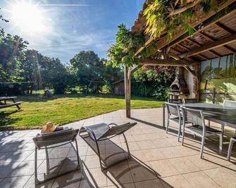 Gite Froidfond, 4 bedrooms, 8 persons - Challans - Terasa
