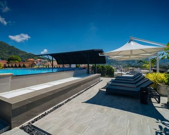 Kk Karon Kata Boutique Hotel - Karon - Balcony