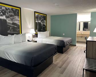 Super 8 by Wyndham Kannapolis - Kannapolis - Bedroom