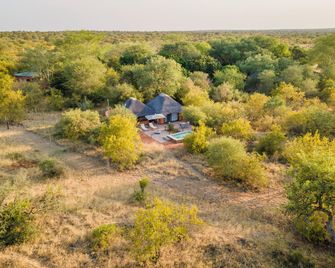 Mohlabetsi Safari Lodge - הודספרוט