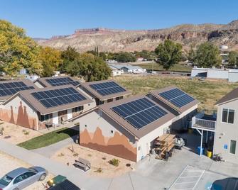 Bunkhouse 4a Near Zion Np - La Verkin - Gebäude