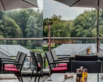 بست ويسترن هوتل فيستا - اوسترافا - شرفة