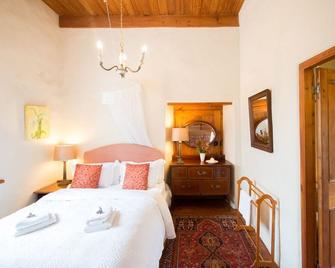 Classic Lodge - Cape Dutch Quarters - Tulbagh