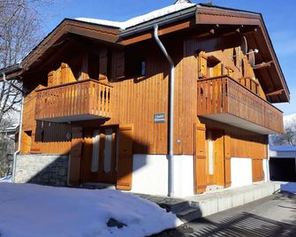Mimosa - Attractive Ski Chalet - Courchevel - Building