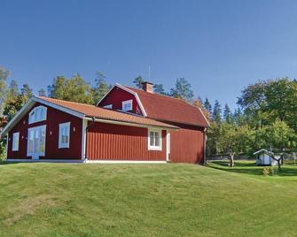 Cozy home in Orrefors with lake view - Orrefors - Edificio