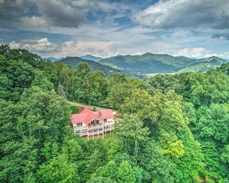 Million Dollar Views, Private, Golf, Hot Tub, Game Room, Hike - Maggie Valley - Будівля
