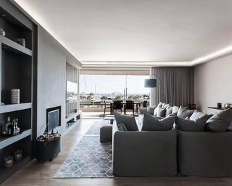 2bd Beachfront Apartment Athens Riviera By Theolon - Glyfada - Obývací pokoj