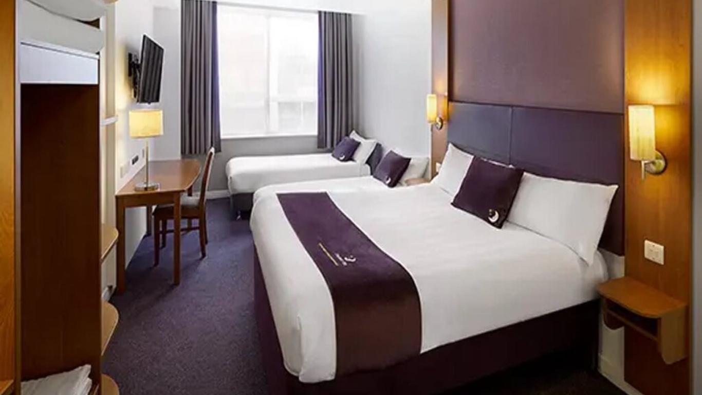 Premier Inn Falkirk East