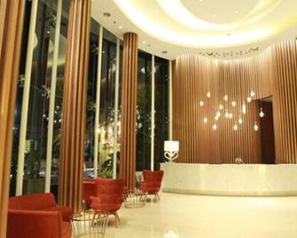 Soll Marina Hotel Serpong - Tangerang City - Front desk