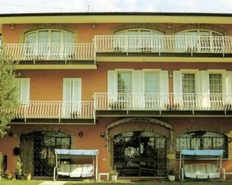 Hotel Ristorante al Gabbiano - Ponte di Piave - Building
