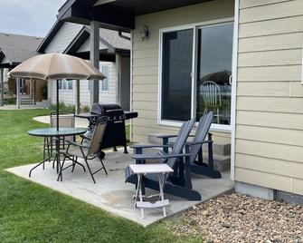 Amazing condo on destination golf course and Lake McConaughey - Brule - Patio