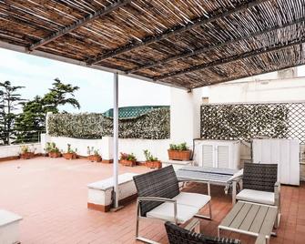 Attico Panoramico - Anacapri - Innenhof