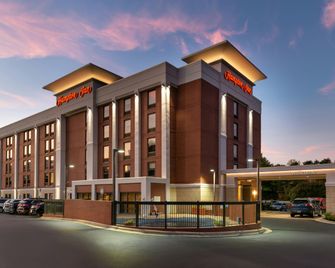 Hampton Inn Greensboro-Airport - Greensboro - Edificio
