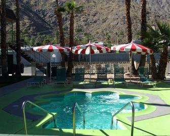 Desert Lodge - Palm Springs - Svømmebasseng