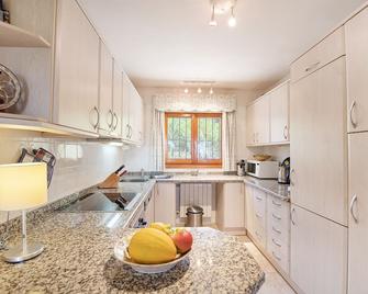Palmyra - Sea view, chill-out - by Holiday Rentals Villamar - Moraira - Cuisine