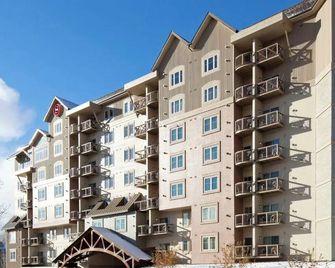 Beaver Creek - Sheraton Mountain Vista Resort - 2 Bd, 2 Ba w/ Kitchenette - Avon - Building
