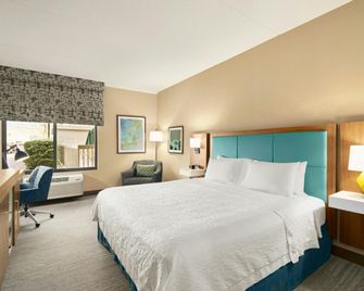 Hampton Inn Portland Airport - פורטלנד - חדר שינה