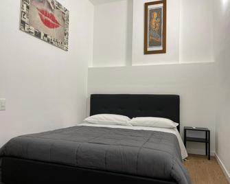 My House - Montesilvano - Schlafzimmer