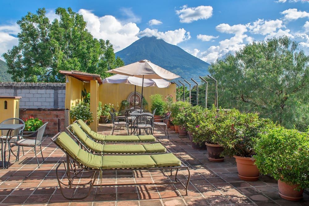 لاس كاميلياس إن - أنتيغوا غواتيمالا - شرفة مرصوفة