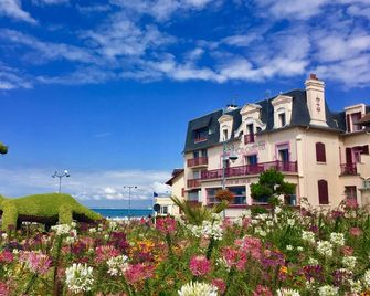 Hôtel Outre-Mer - Villers-sur-Mer - Vista esterna