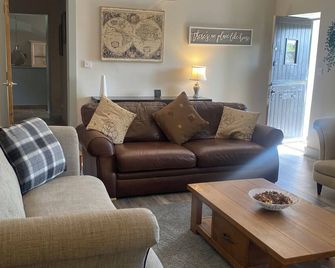 Grange Cottage - Downpatrick - Living room