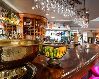 Pebble Beach - New Milton - Bar