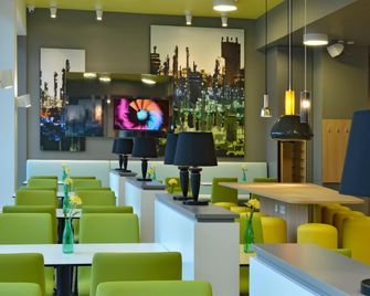 B&B Hotel Ludwigshafen - Ludwigshafen - Restaurante
