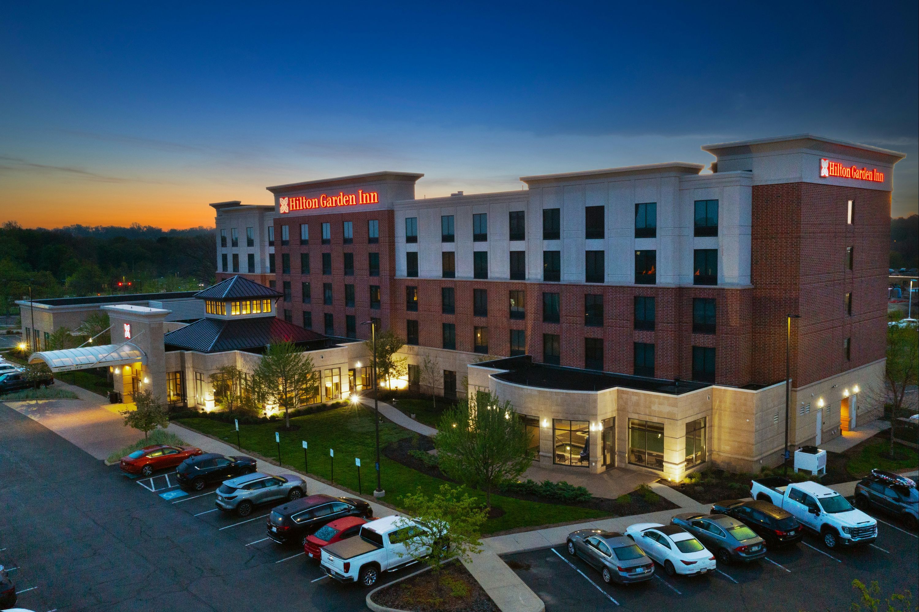 Hilton Garden Inn Akron - אקרון - בניין