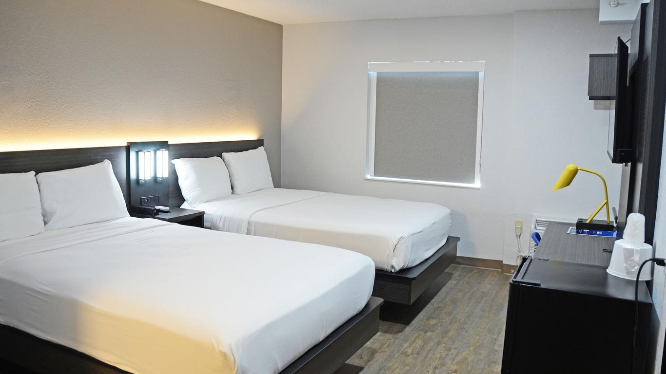 Motel 6 Des Moines West