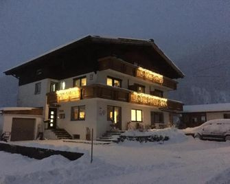 Haus Moosbrugger - Bach - Building