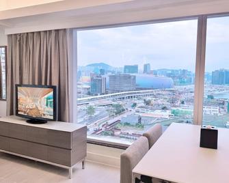 هاربور بلازا 8 ديغريز - Hong Kong - غرفة معيشة