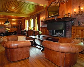 Fletcher Landhotel De Borken - Dwingeloo - Sala de estar