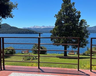 Costa Brava Apart Hotel & Suites - San Carlos de Bariloche - Balcony