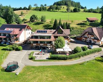 Landgasthof Adler Pelzmühle - Biederbach - Budova