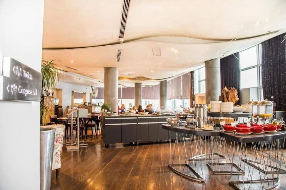 Nobel Zira Hotel - בלגרד - בופה