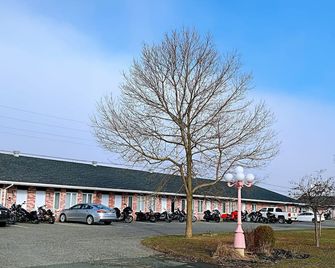 Motel Invitation - Sainte-Marie - Gebouw