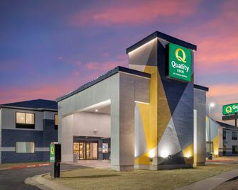 Quality Inn Midland South - Midland - Edifício